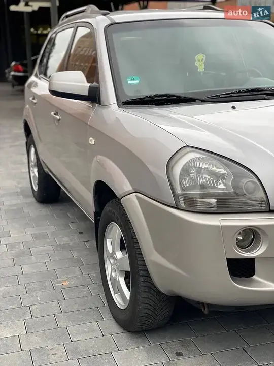Hyundai Tucson 2006 photo 4