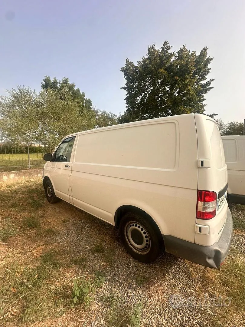 Volkswagen Transporter 2013 photo 3