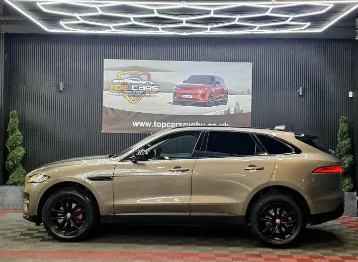 Jaguar F-Pace 2017 photo 3