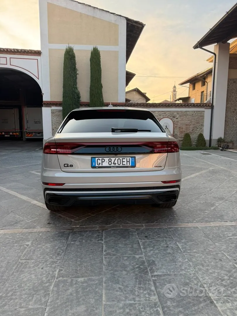Audi Q8 2023 photo 4