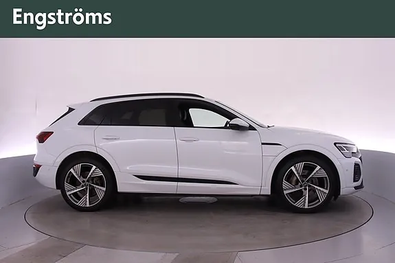 Audi Q8 E-Tron 2024 photo 3