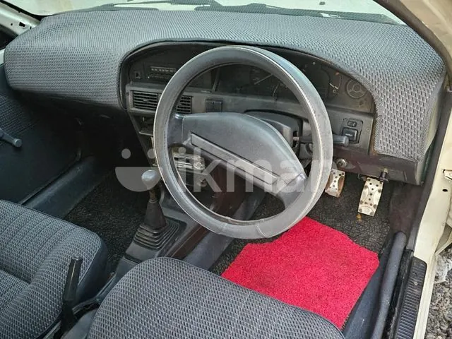 Toyota Corolla 1987 photo 4