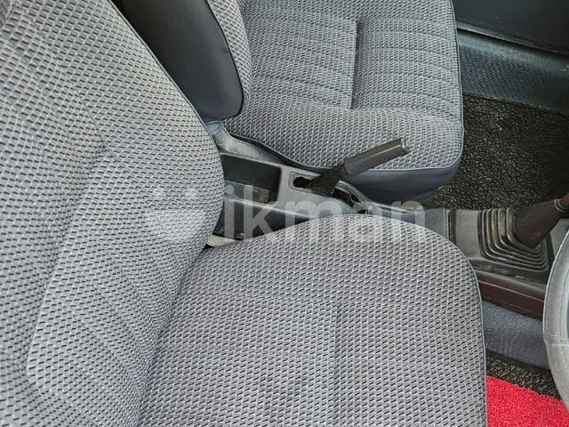Toyota Corolla 1987 photo 3