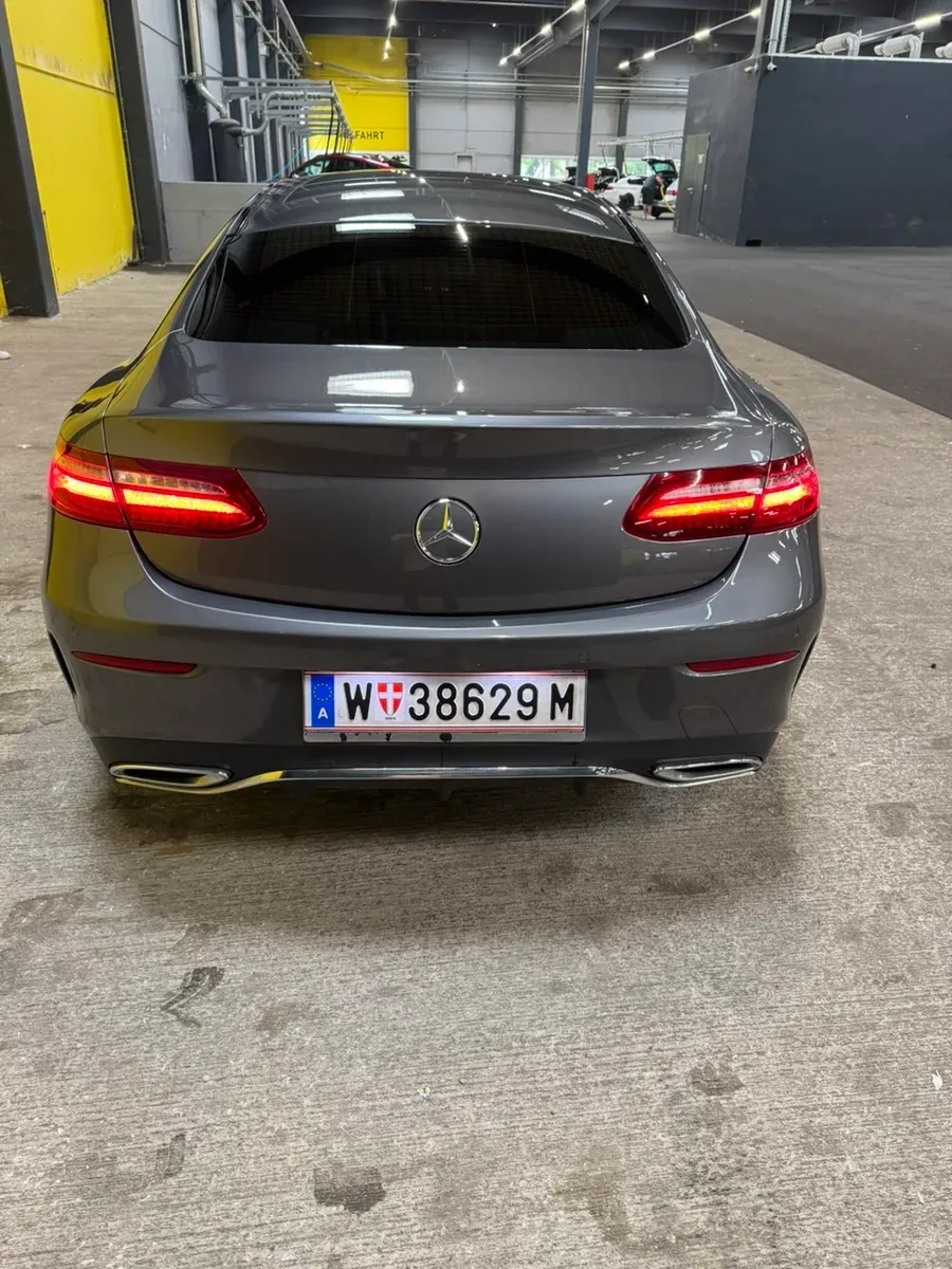 Mercedes-Benz E-Class 2017 photo 3