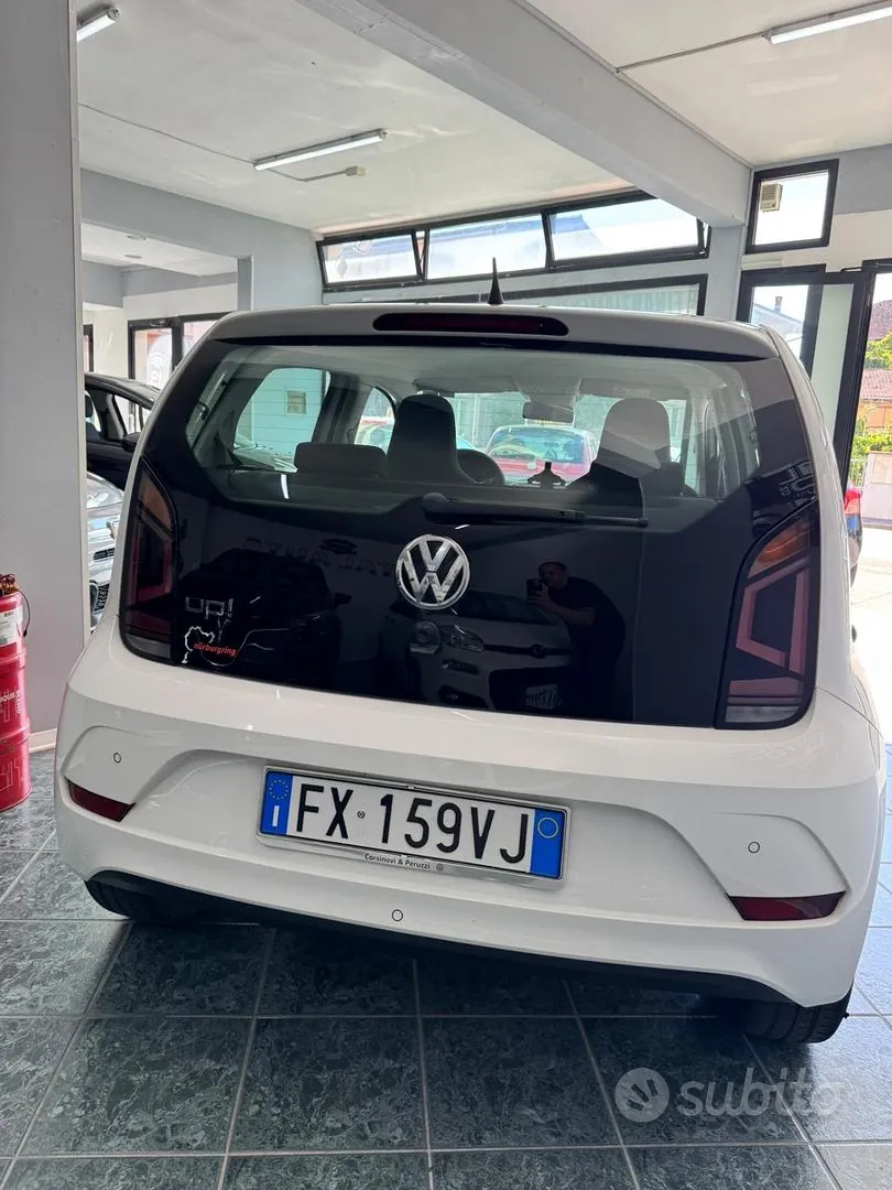 Volkswagen Up 2019 photo 4
