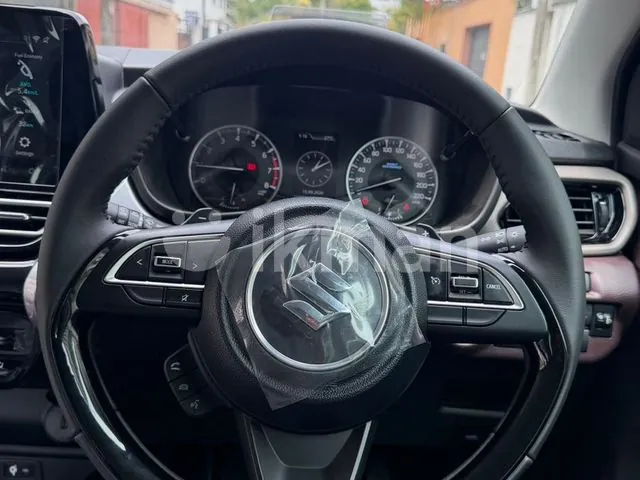 Suzuki Fronx 2026 photo 4