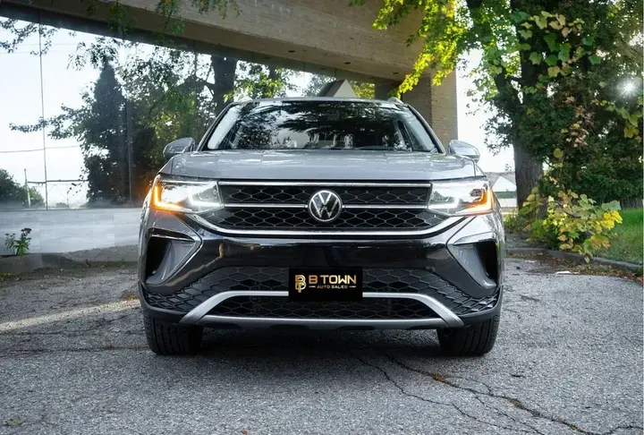 Volkswagen Taos 2023 photo 2