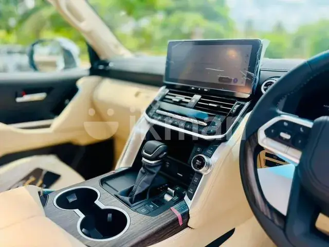 Toyota Land Cruiser 2026 photo 5