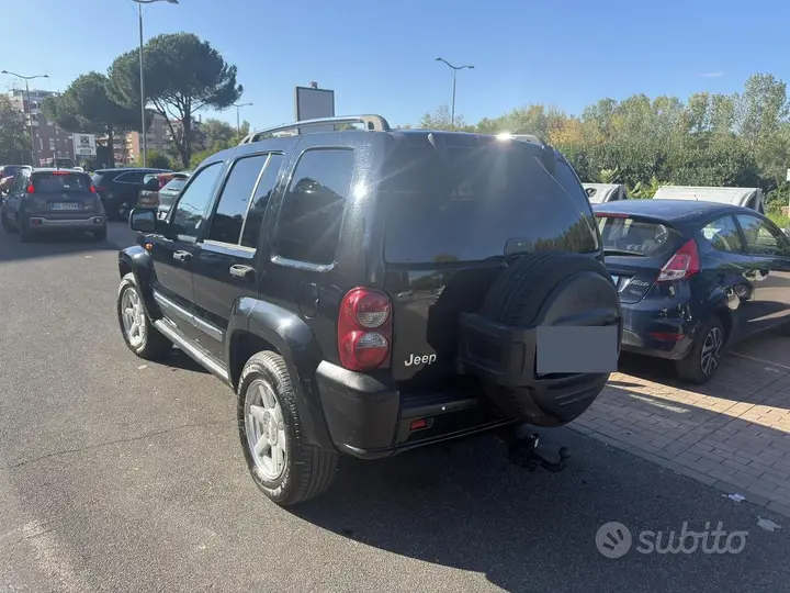 Jeep Cherokee 2008 photo 2