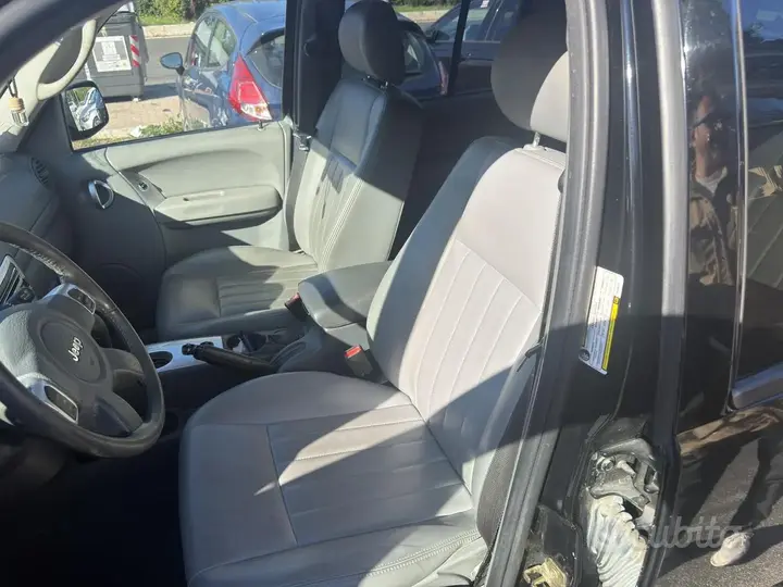 Jeep Cherokee 2008 photo 3