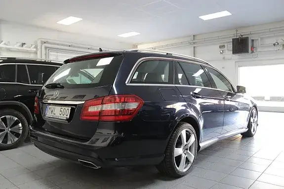 Mercedes-Benz E 220 2013 photo 3