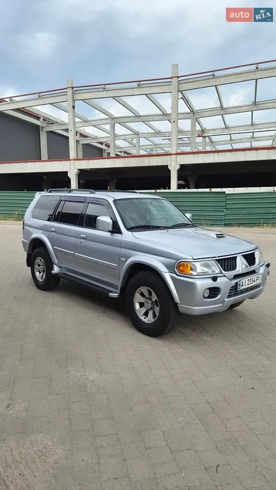 Mitsubishi Pajero Sport 2008 photo 3