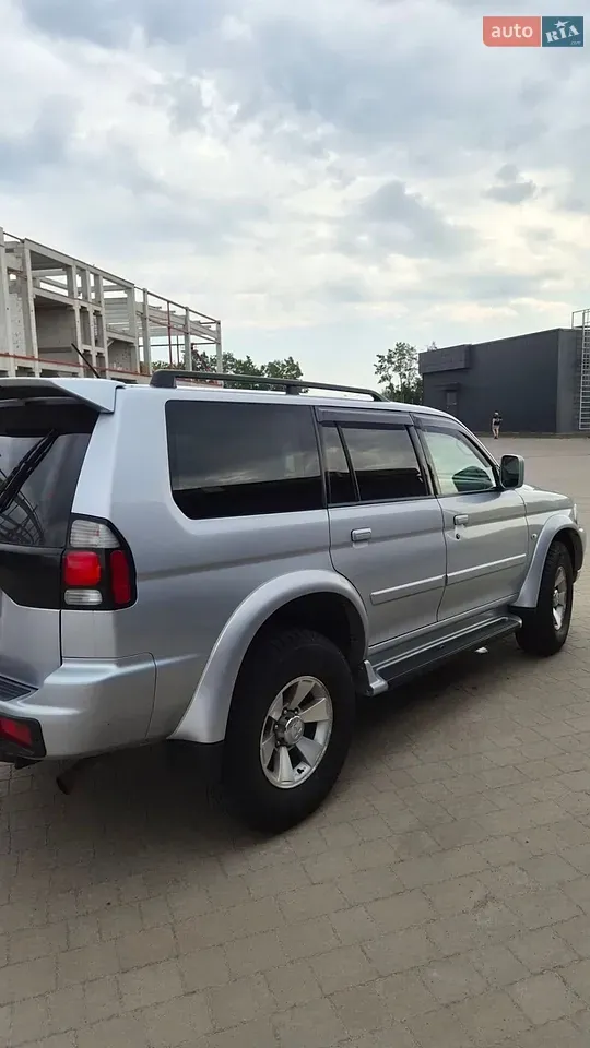 Mitsubishi Pajero Sport 2008 photo 2