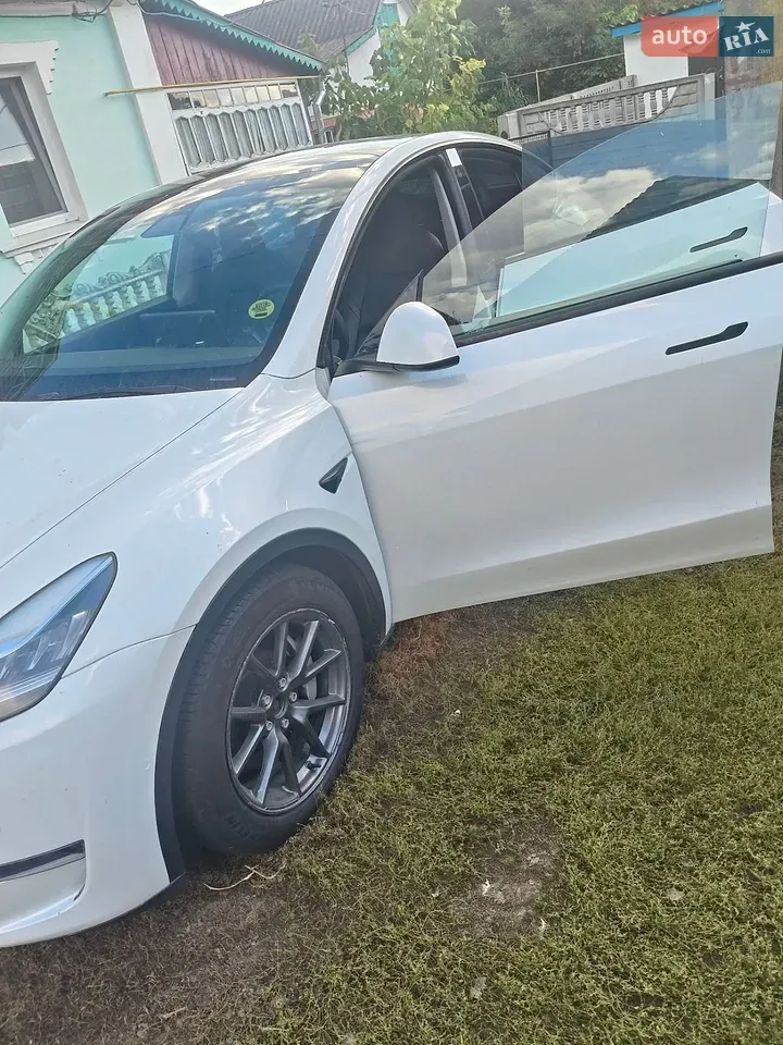 Tesla Model Y 2021 photo 5