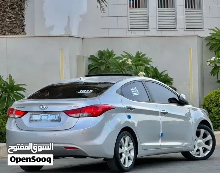 Hyundai Elantra 2012 photo 3