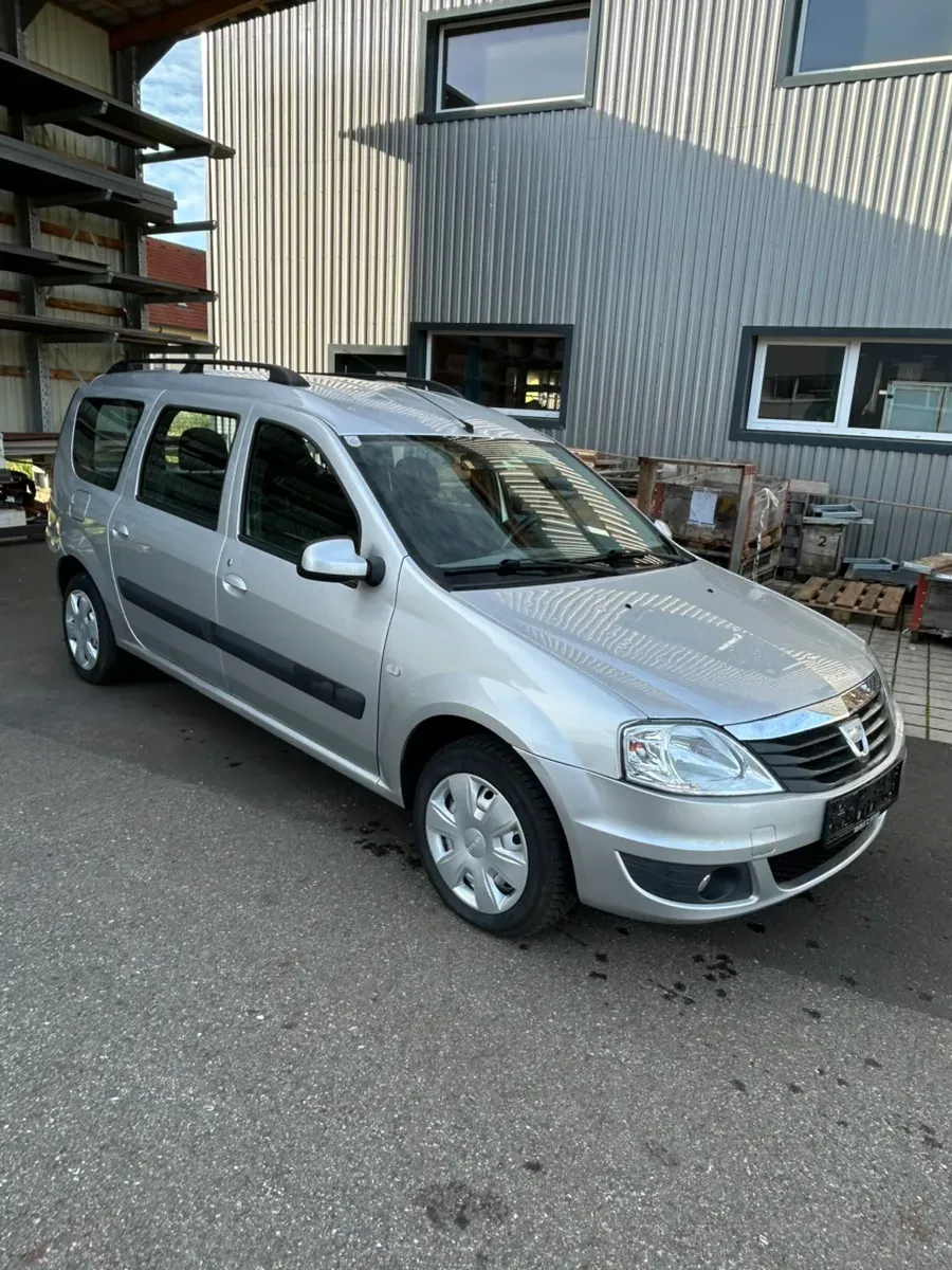 Dacia Logan 2010 photo 3