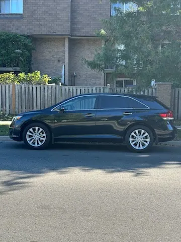 Toyota Venza 2014 photo 2