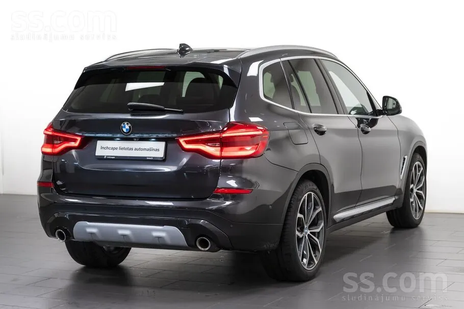 BMW X3 2018 photo 2