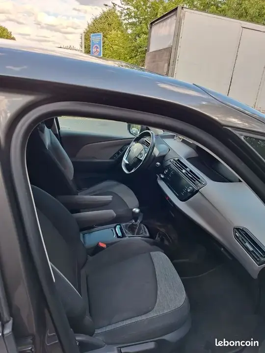Citroen C4 Picasso 2017 photo 3