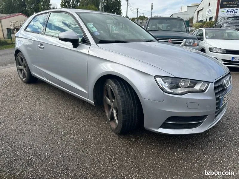 Audi A3 2015 photo 2