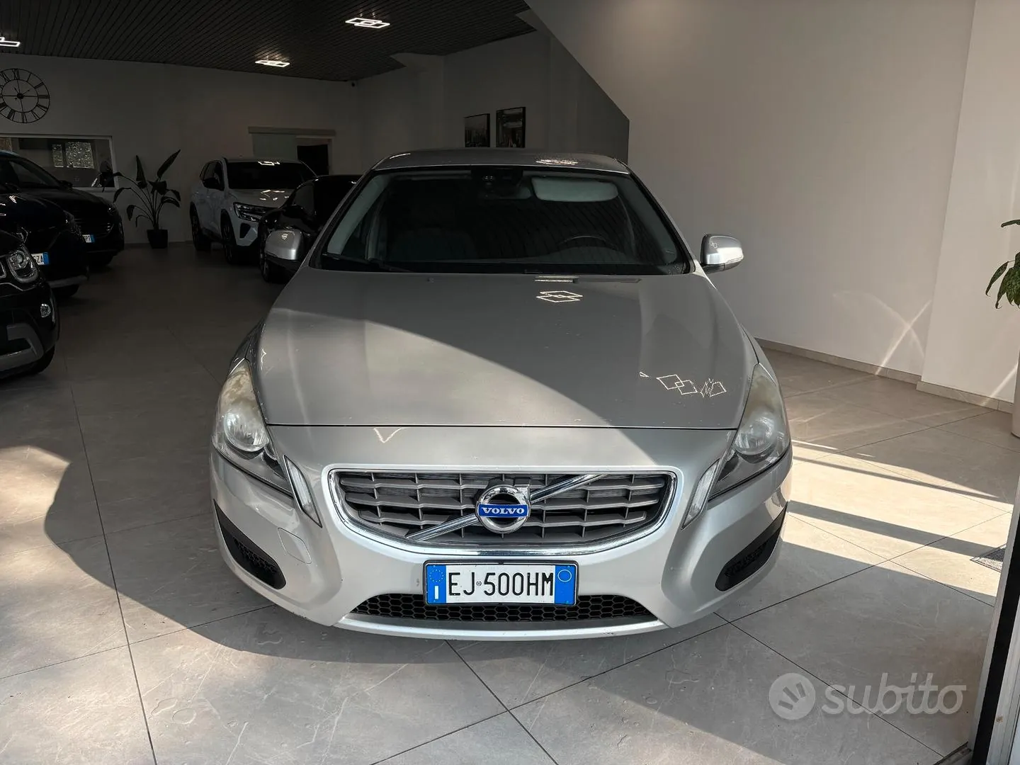Volvo V60 2011 photo 2