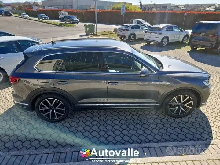 Volkswagen Touareg 2021 photo 4