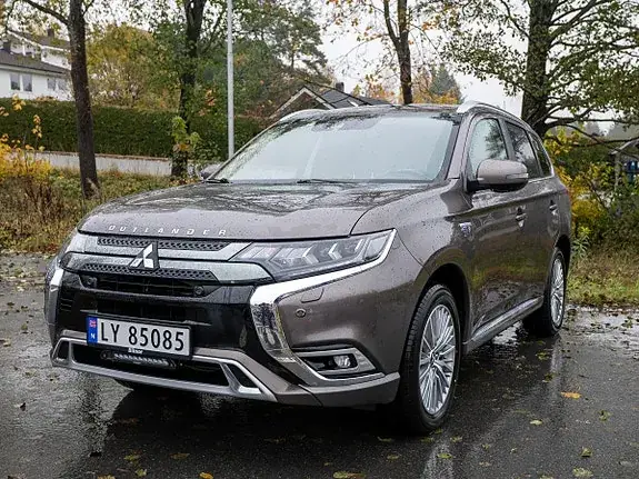 Mitsubishi Outlander 2019 photo 2