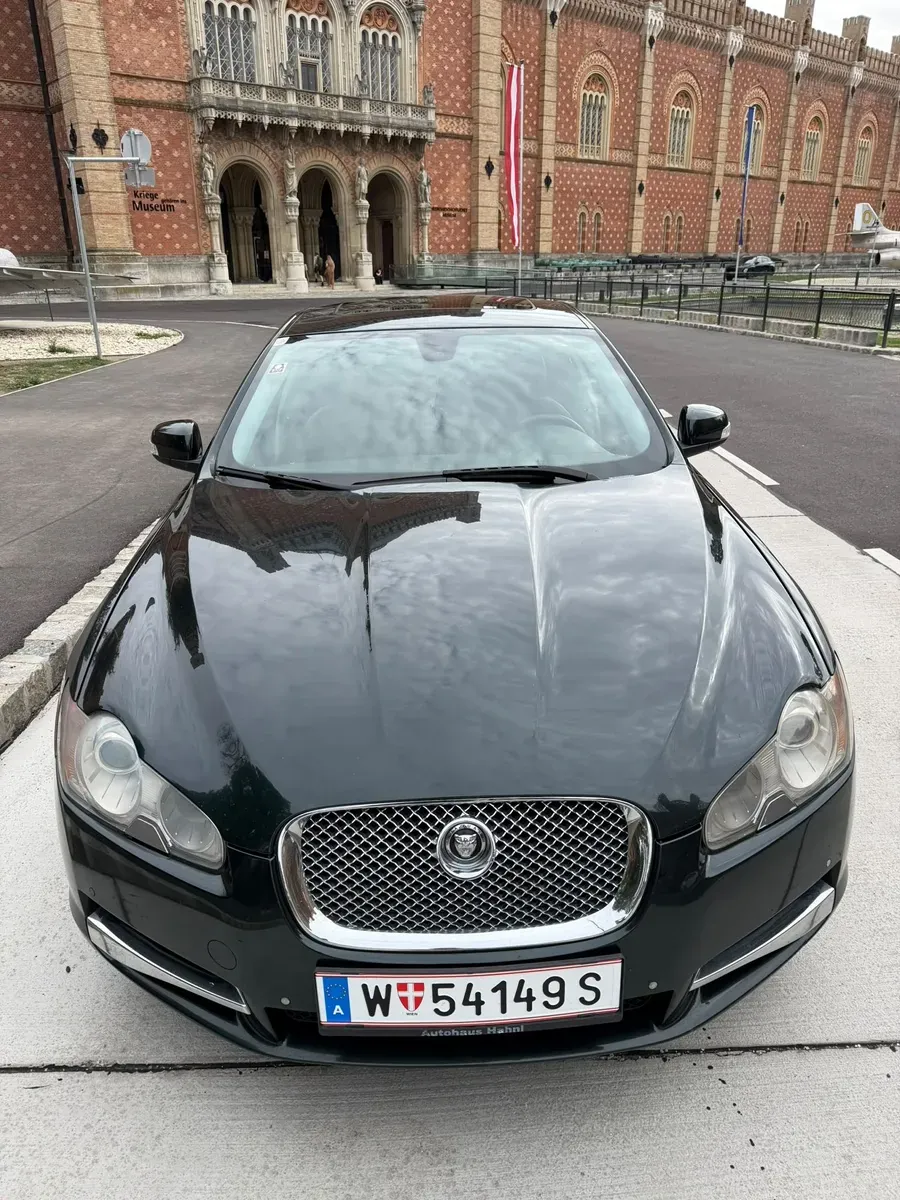 Jaguar Xf 2009 photo 2