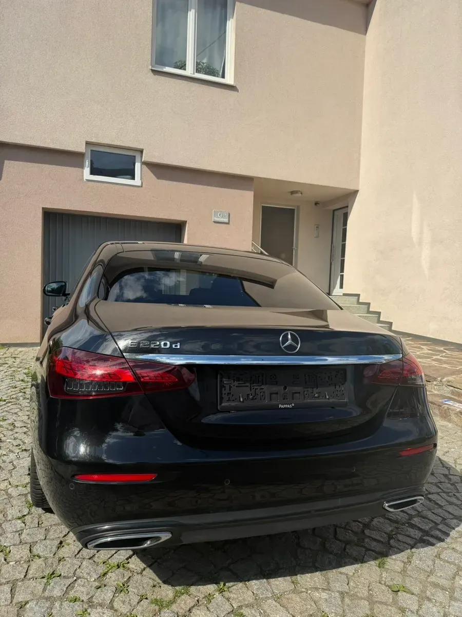 Mercedes-Benz E-Class 2020 photo 2