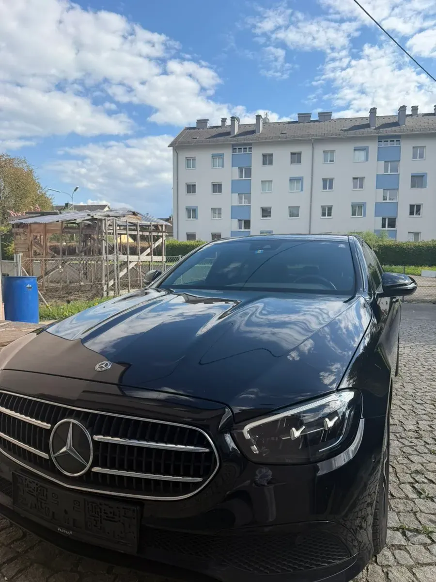 Mercedes-Benz E-Class 2020 photo 3