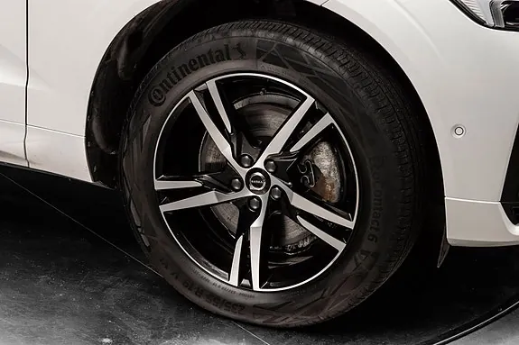 Volvo Xc60 2022 photo 2