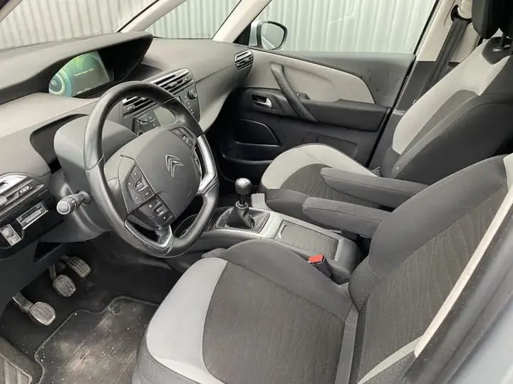 Citroen Grand C4 Picasso 2015 photo 3