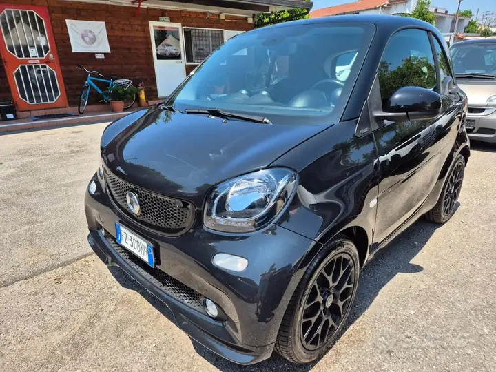 Smart Fortwo 2019 photo 3