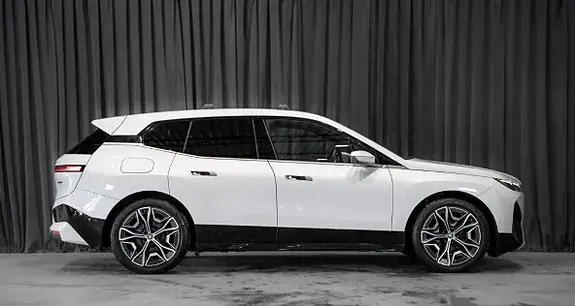 BMW Ix 2022 photo 2