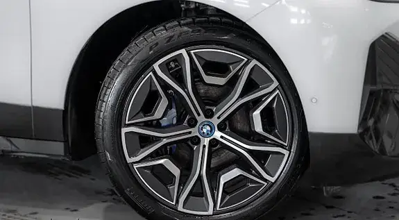 BMW Ix 2022 photo 5