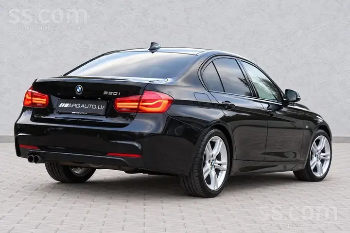 BMW 330I 2017 photo 4