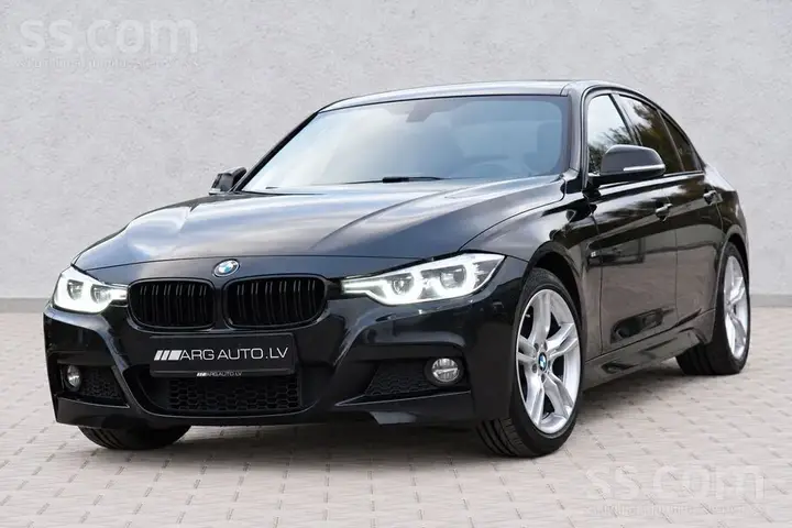 BMW 330I 2017 photo 3