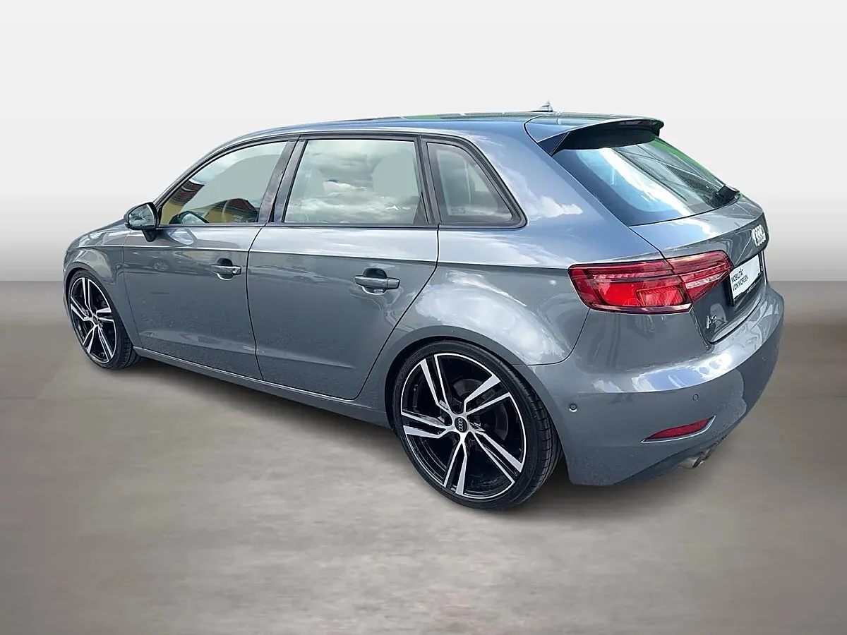 Audi A3 2017 photo 3