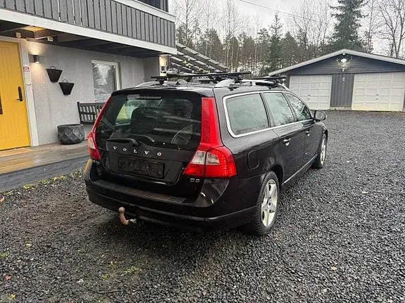Volvo V70 2011 photo 5