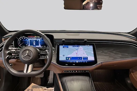 Mercedes-Benz E300 De 2026 photo 5