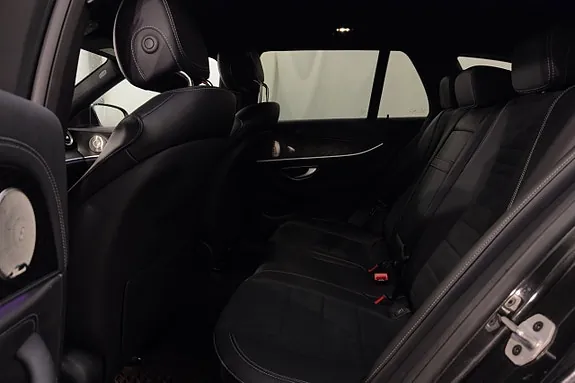 Mercedes-Benz E220 2023 photo 5