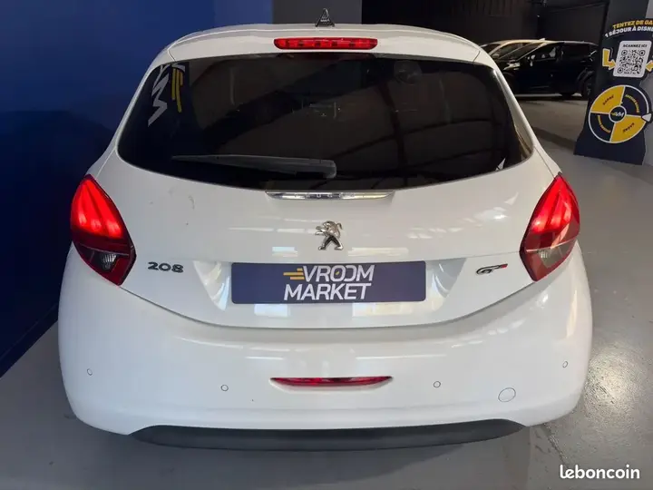Peugeot 208 2018 photo 4