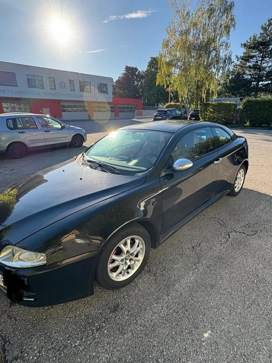 Alfa Romeo Gt 2006 photo 3