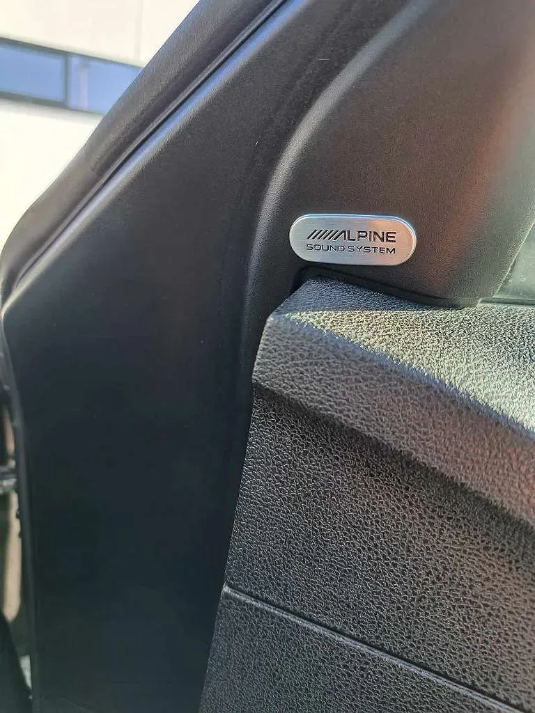 Lancia Thema 2012 photo 3
