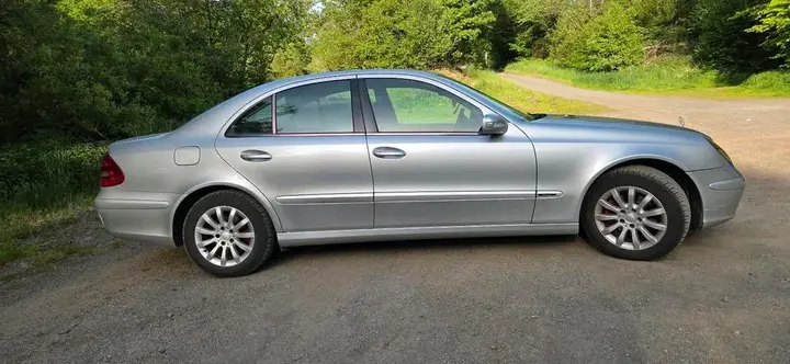 Mercedes-Benz E 220 Cdi