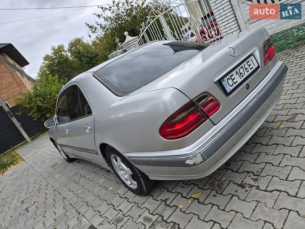 Mercedes-Benz E-Class 2001 photo 5
