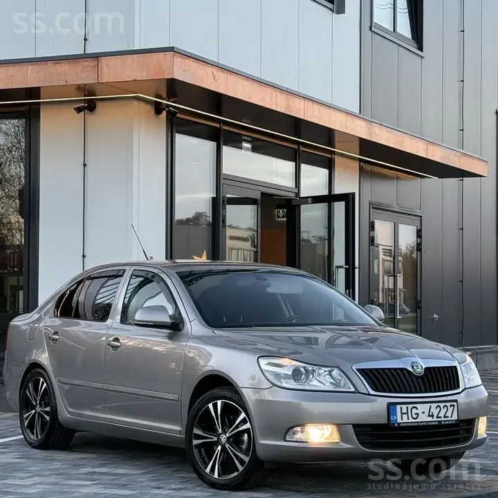 Skoda Octavia 2009 photo 3