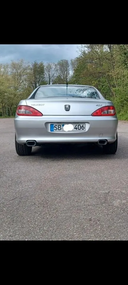 Peugeot 406