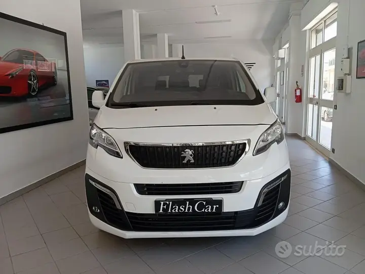 Peugeot Traveller 2020 photo 3