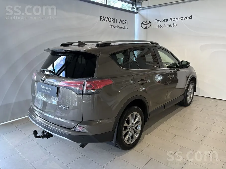 Toyota Rav4 2017 photo 4
